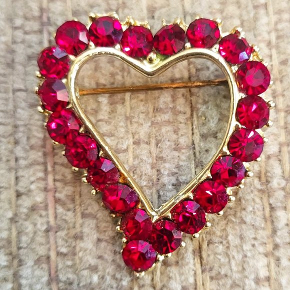 Vintage Rhinestone Red Heart Brooch and Earrings Set - Picture 2 of 7